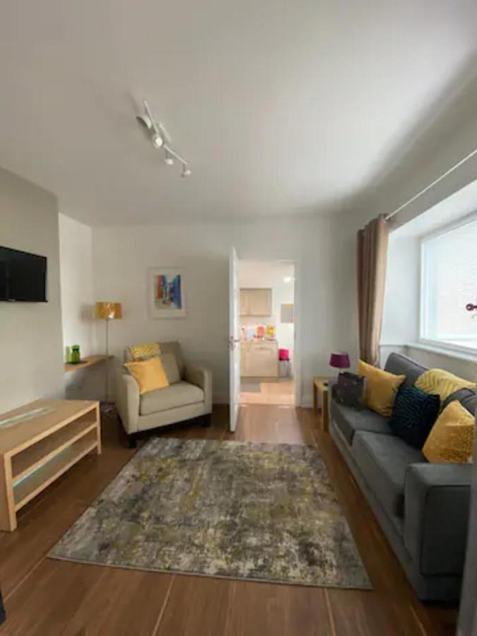 Location, Location! Gorgeous 1 Bed Apt- Killarney Bagian luar foto